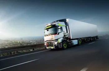 renault-trucks-01-racing-used-trucks_04